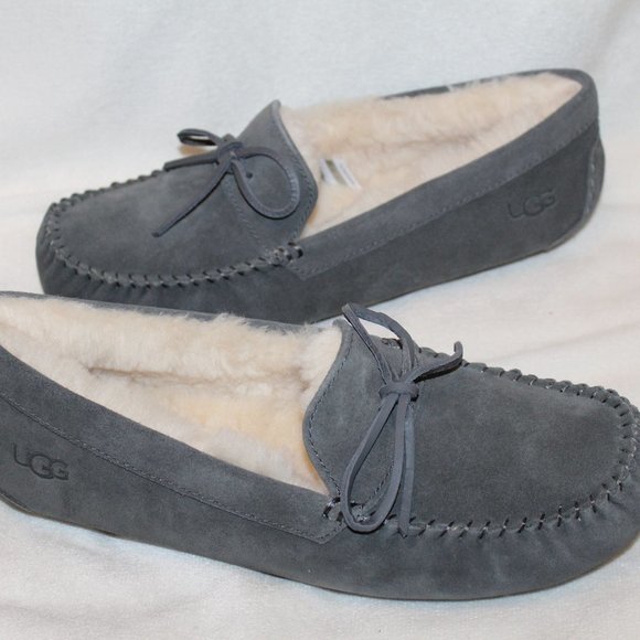 NIB UGG MEN'S‎ SLIP ON SUEDE SHEARLING TIE SLIPPERS GRAY - Picture 1 of 8